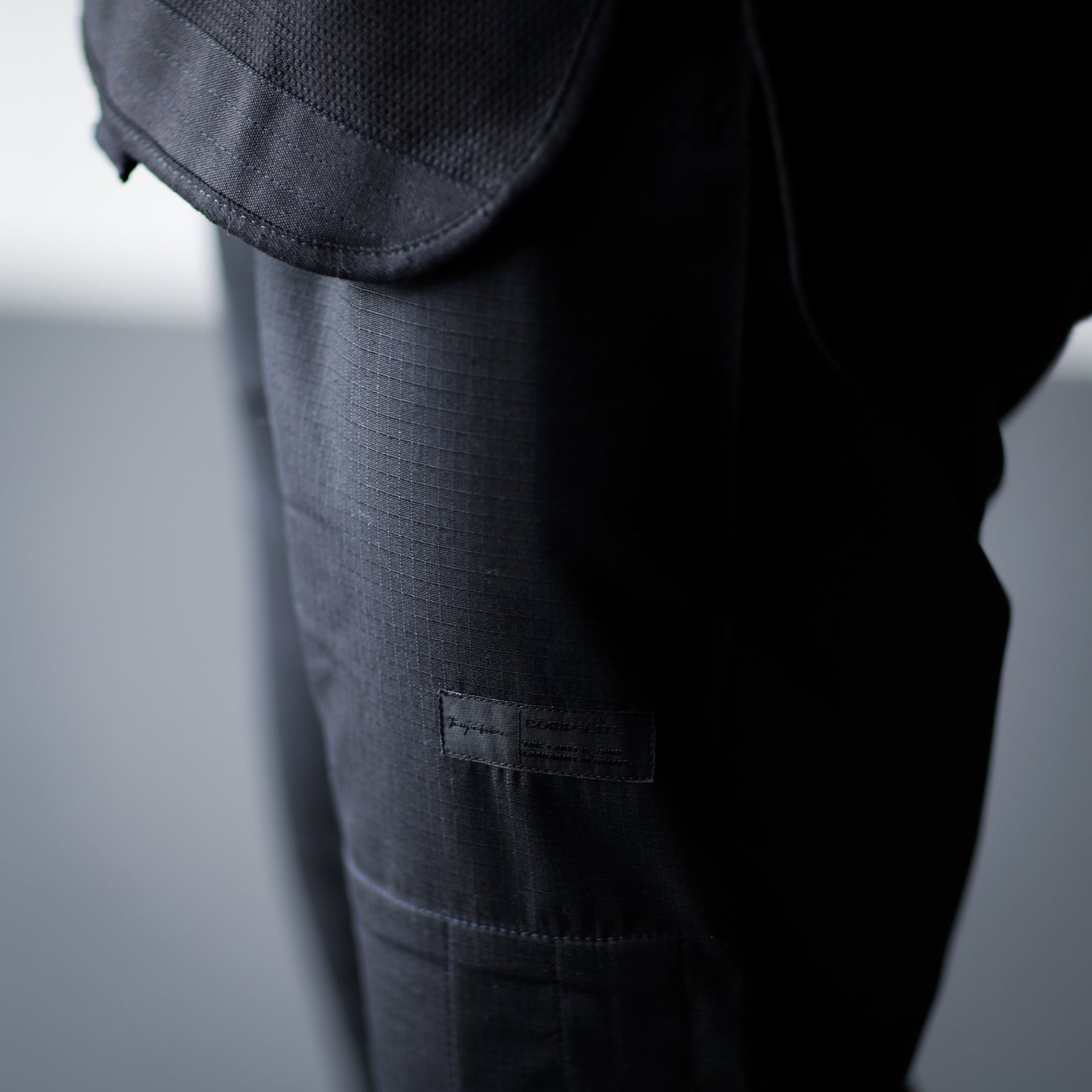Jiujiteiro Comp-Lite Gi 25 Tonal Black – IBJJF gi product view
