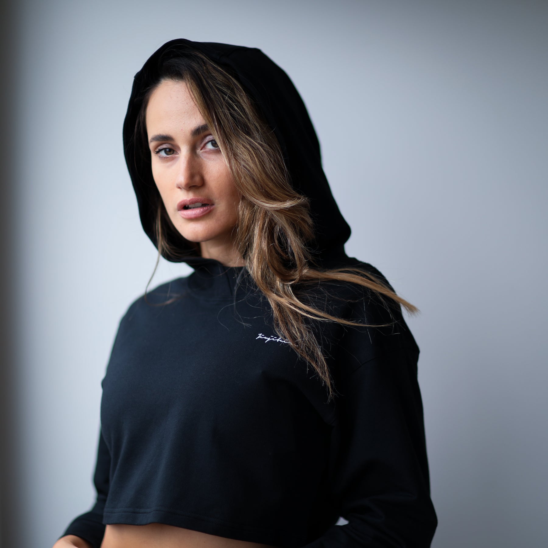 Jiujiteiro Womens Crop Hoodie Black – BJJ streetwear