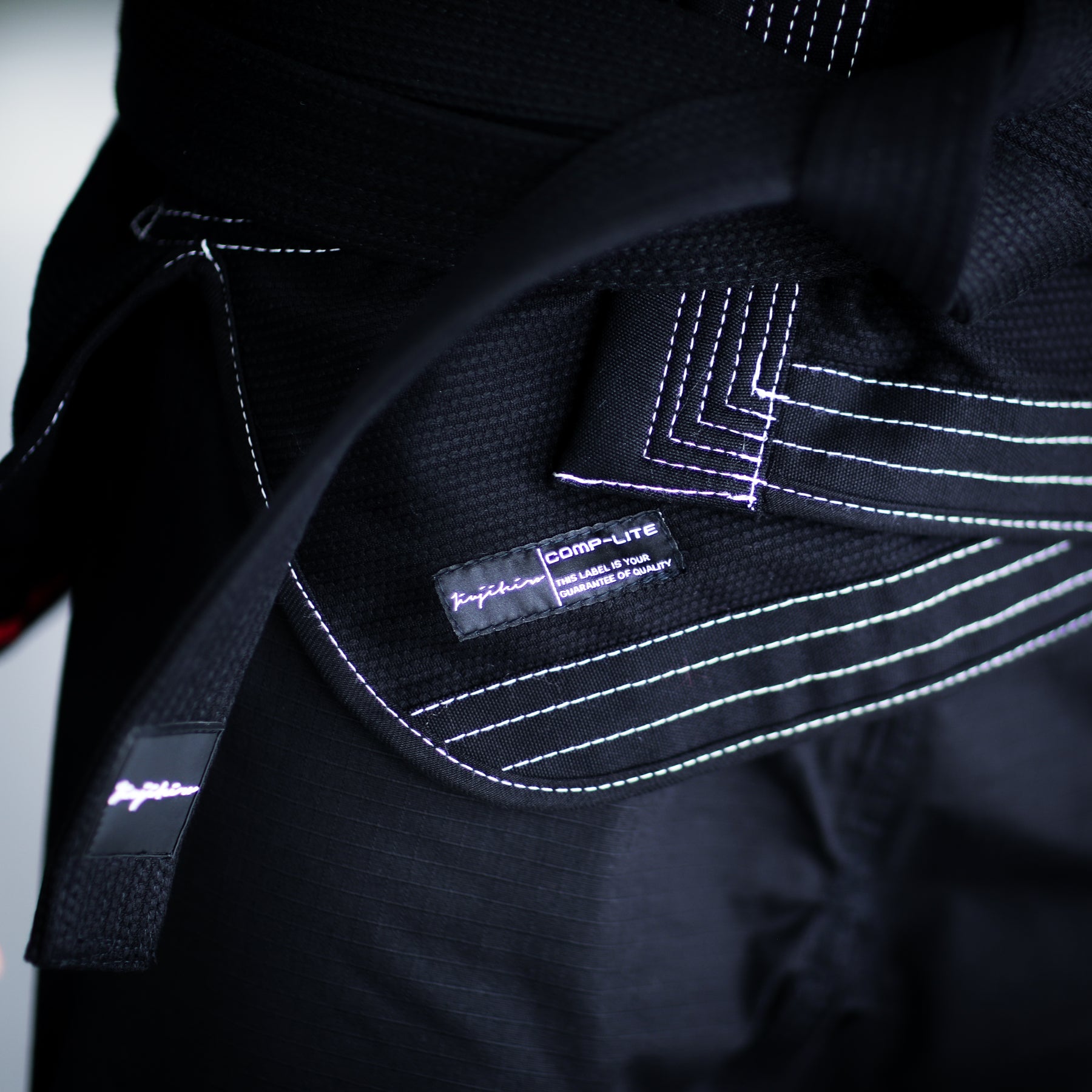 Jiujiteiro Comp-Lite Gi 24 Black – IBJJF gi product view