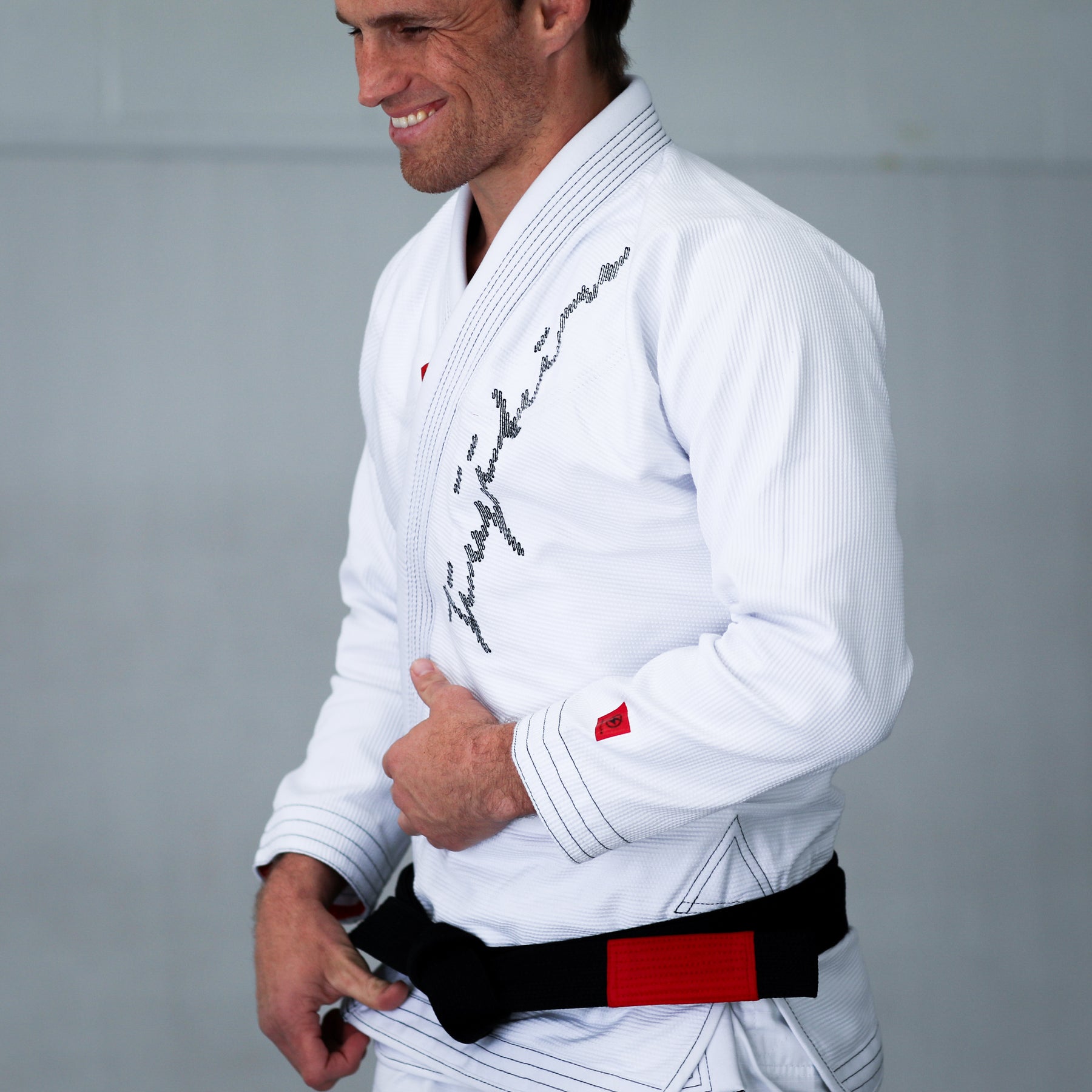 Jiujiteiro Comp-Lite Gi 24 White – IBJJF gi product view