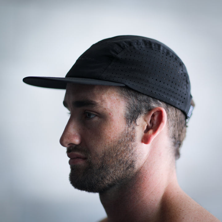 LIGHTWEIGHT VENTED RUN CAP