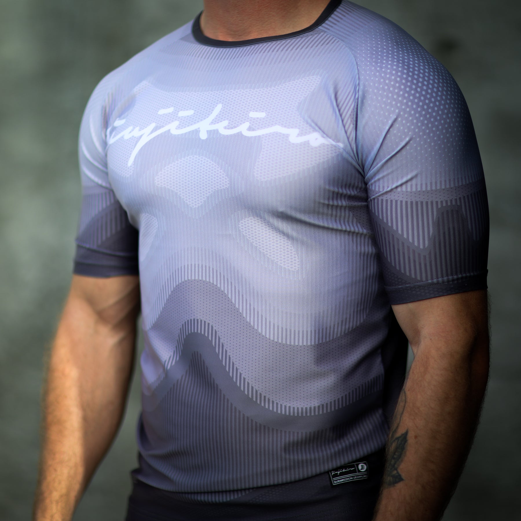 Jiujiteiro Predator Pro Half Sleeve Rashguard – Grappling rashguard product view
