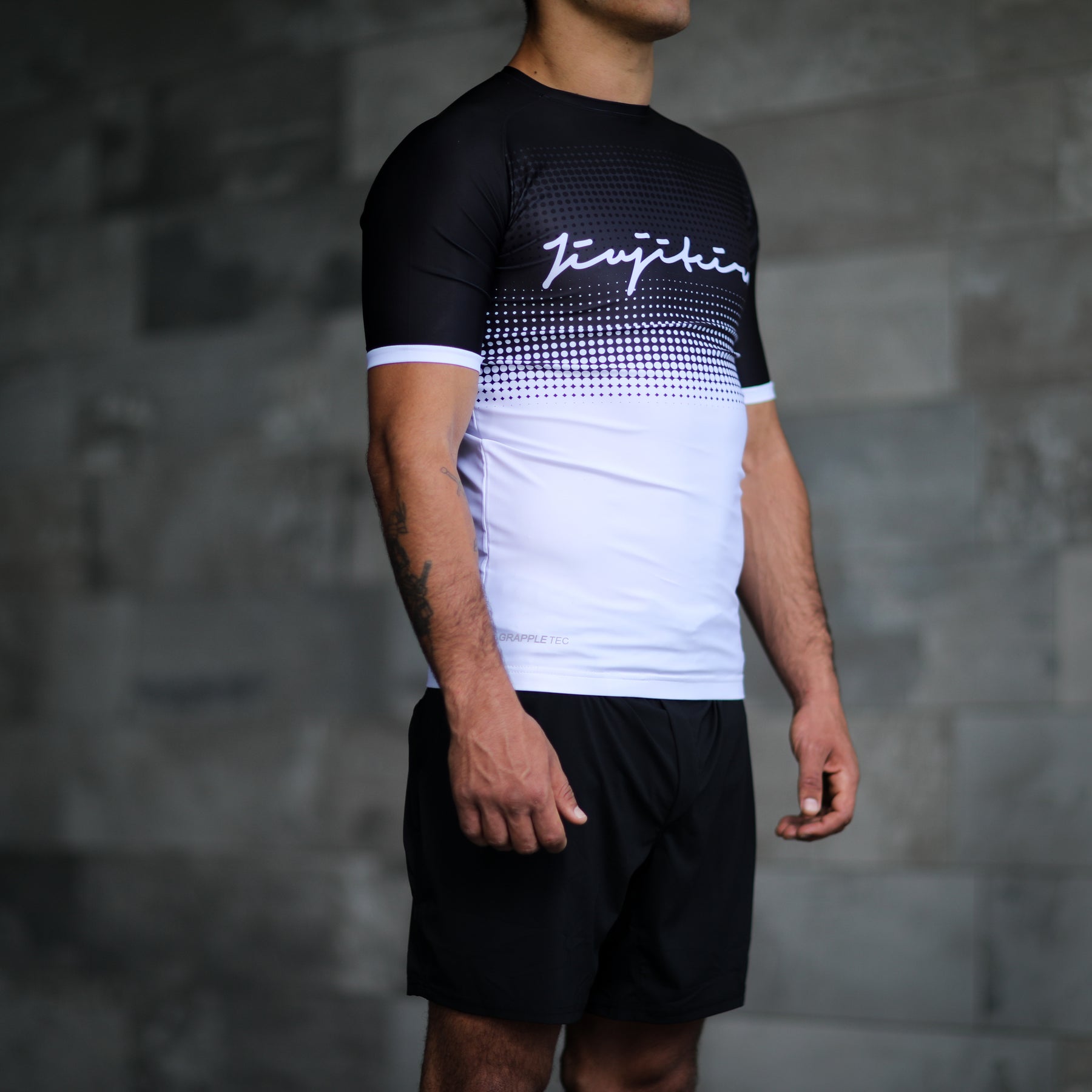 Jiujiteiro Bishop Pro Half Sleeve Rashguard – Grappling rashguard product view