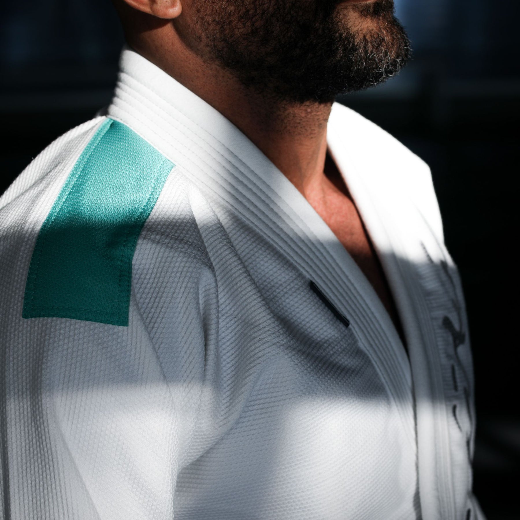 Jiujiteiro Sweep 450 Mint Gi – BJJ gi product view