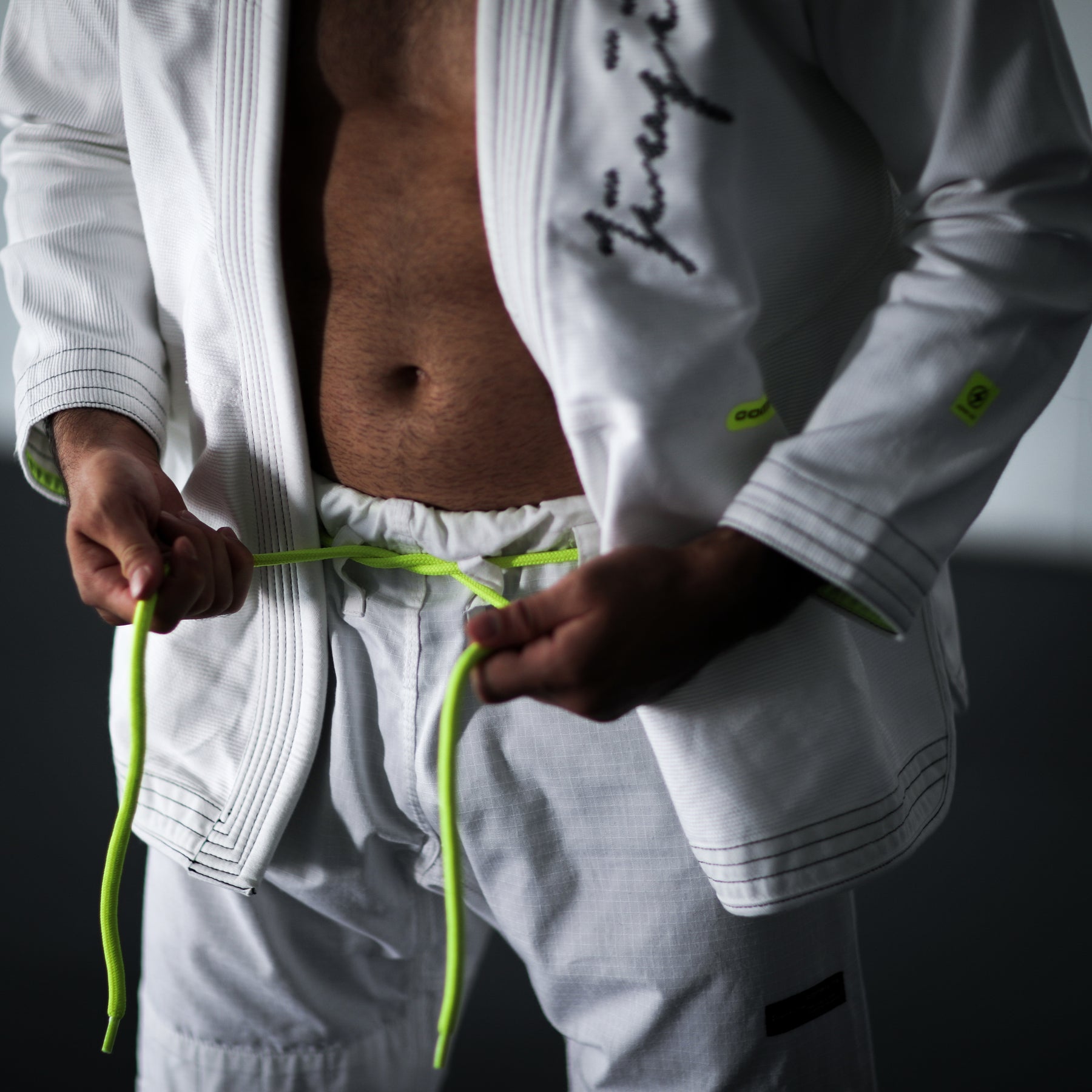 Jiujiteiro Comp-Lite Gi 22 White – IBJJF gi product view
