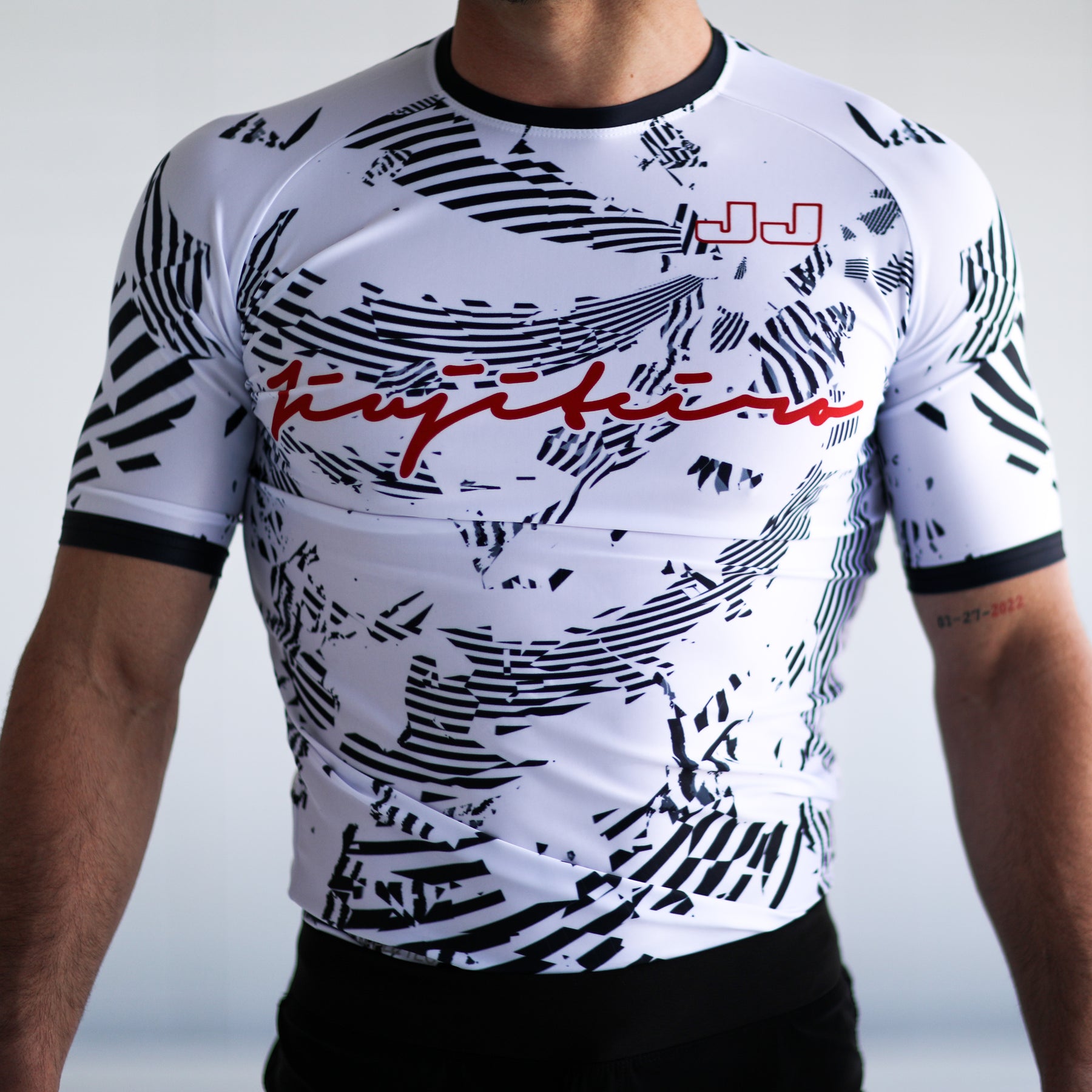 Jiujiteiro Daze Pro Half Sleeve Rashguard – Compression rashguard for no-gi BJJ